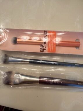 Real Techniques & BK Beauty Face Brush Set - Pink, Orange, Black